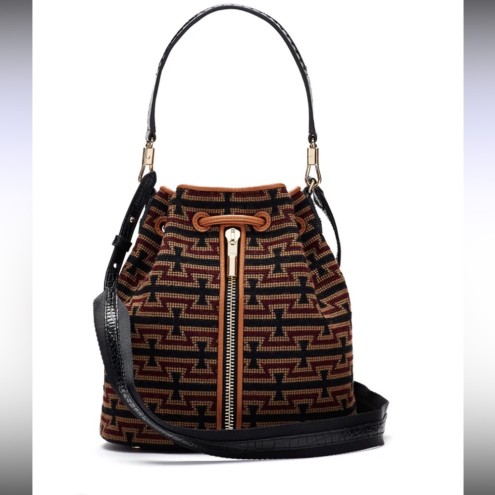 Elizabeth and James Cynnie Bucket Bag